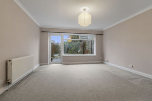 Living room- click for photo gallery